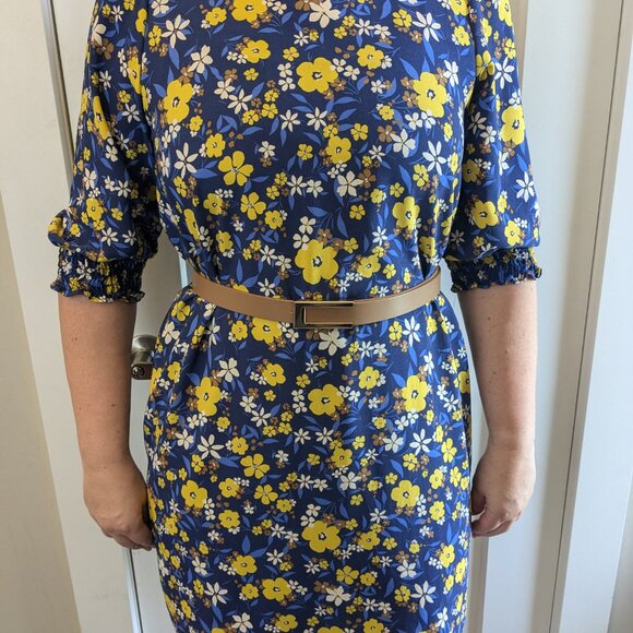 **Ann Taylor Floral Dress – Size M** - Picture 4 of 7